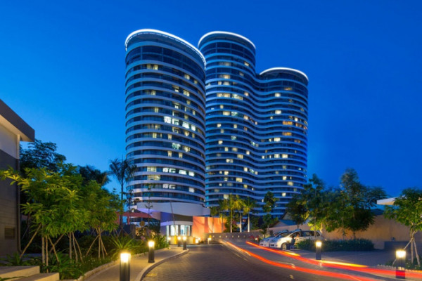 BÁN NHÀ NGUYỄN VĂN CỪ 56M2, 6 TẦNG , THANG MÁY , GARA Ô TÔ – GIÁ 15.5 TỶ