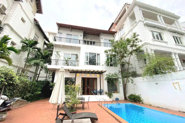 BIỆT THỰ TÂY HỒ – LÔ GÓC VIP – MẶT TIỀN 13M – HỒ BƠI, SÂN VƯỜN – 265M², 4 TẦNG – 72 TỶ (TL)