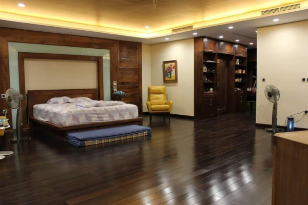 BÁN NHÀ MẶT PHỐ QUẬN TÂY HỒ 180 M2, MỘT MẶT NGÕ KDVP LH: 0889127186